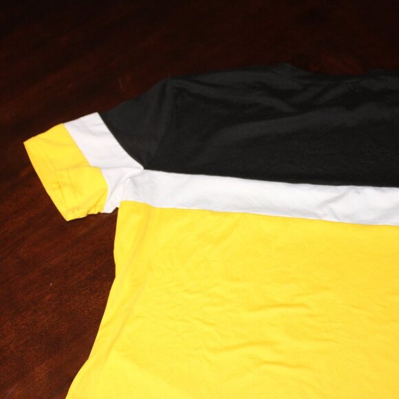 Graphic Tee Lovely Wholesale "Catch Flights Not Feelings" Graphic Tee – S - Picture 7 of 9